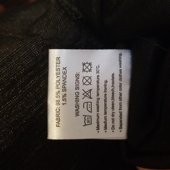 Yellow and dark navy pleated skirt - Picture 3 of 3